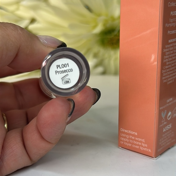 JOAH by kiss “drinks on me collection”Top it off Plumping Lip oil color:Prosecco - Picture 4 of 4